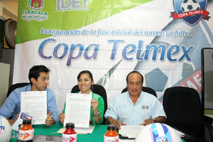 Firman convenio IDET y fundación Telmex