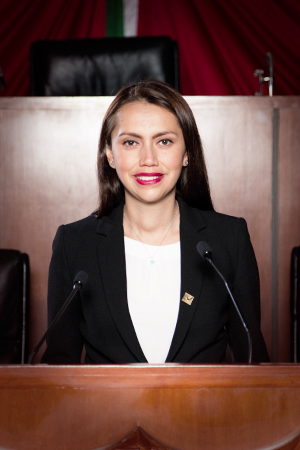 Sandra Corona Padilla rinde informe legislativo