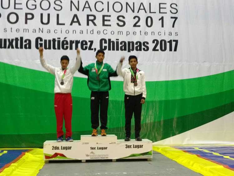 Gana José Luis Ordoñez plata en Artes Marciales de Juegos Populares