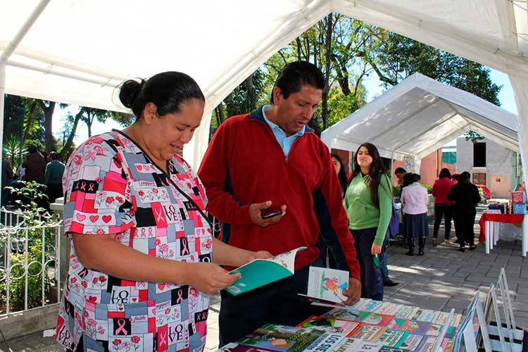 Reunió Apetatitlán más de 500 personas en su primer Feria del Libro