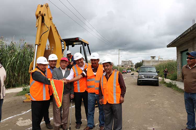 Con una inversión superior a los 7 mdp, inicia Chiautempan construcción de drenajes sanitarios 