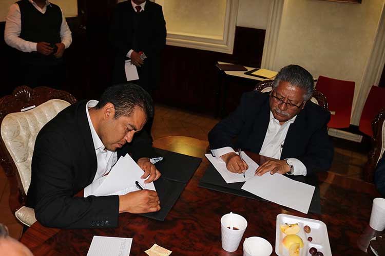 Firman convenio de colaboración Ayuntamientos de Contla y Chiautempan