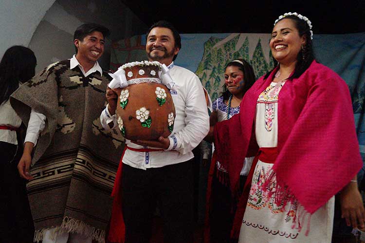 Fomenta ICATLAX actividades culturales en náhuatl