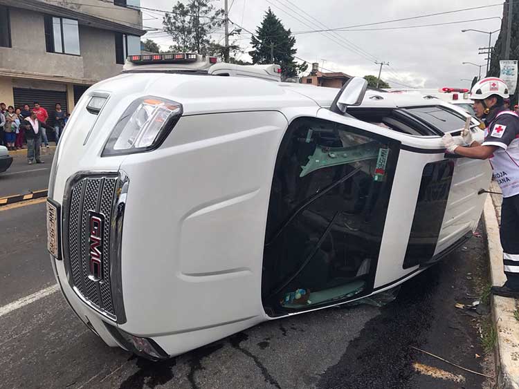 Aparatoso accidente sufre hijo del ex alcalde de Zacatelco