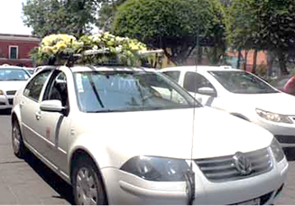 Taxis inundan la capital para despedir a compañero asesinado 
