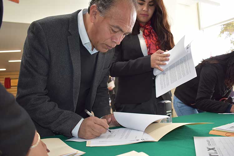 Zacatelco firma convenio de colaboración para la atención de víctimas de violencia