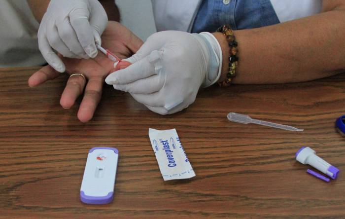 Gobierno Municipal y OPD Salud aplican pruebas de detección de VIH en Zacatelco