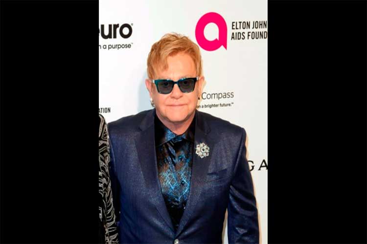 Niega Elton John acoso sexual a ex guardaespaldas