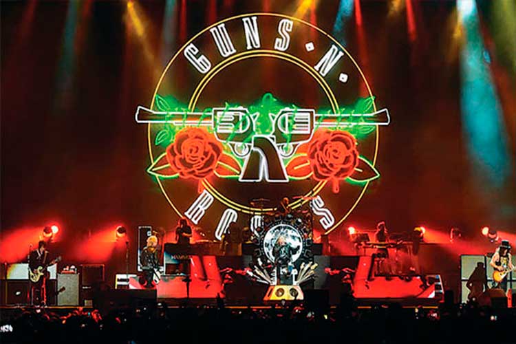 Más de 60 mil fueron testigos del energético retorno de Guns N Roses