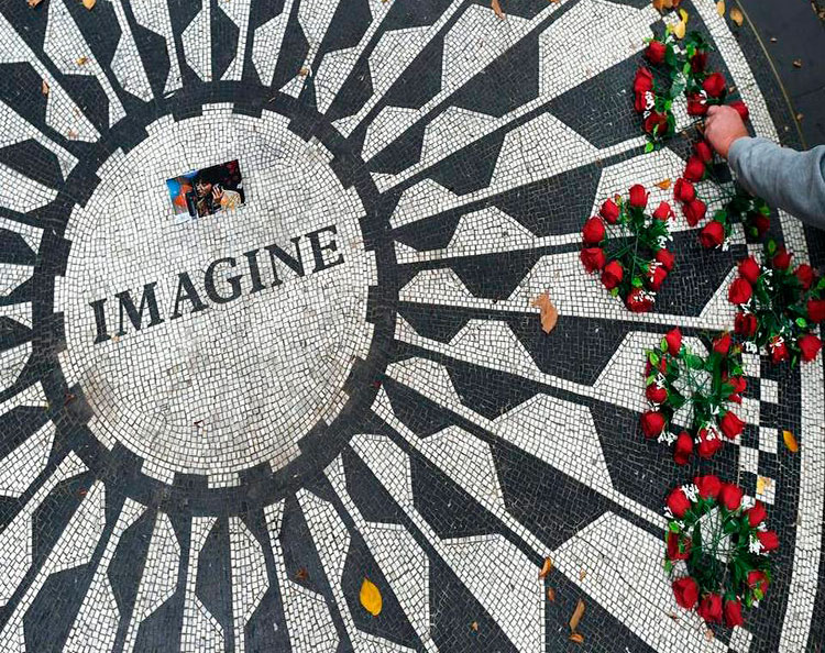 A 35 años de su muerte, el mundo rinde tributo a Lennon